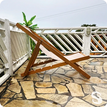 Carregar imagem no visualizador da galeria, Kit 2 Cadeiras Preguiçosas + Ombrelone - Área Externa